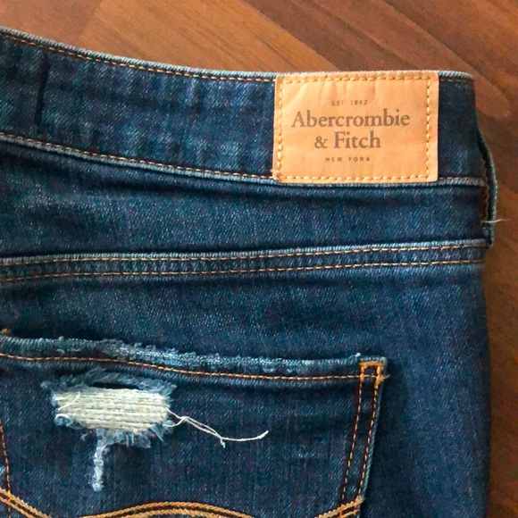 Abercrombie & Fitch Super Skinny Full-Length Jeans - Picture 4 of 7